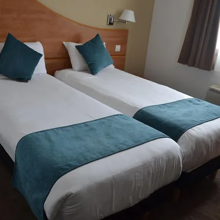 Hotel Sure By Western 3*